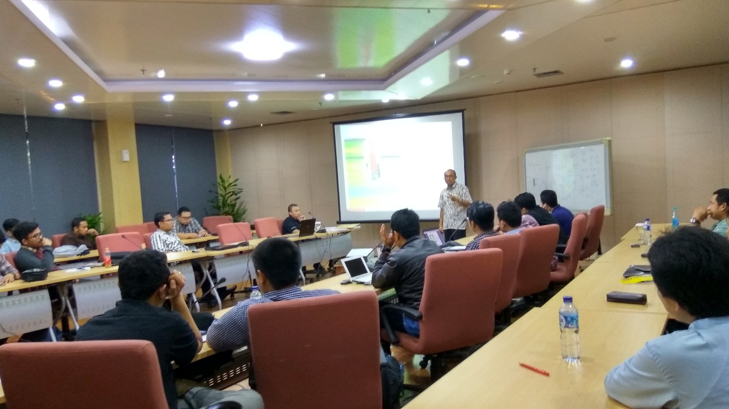Bapak Syaiful membagi pengalaman kepada peserta technical session